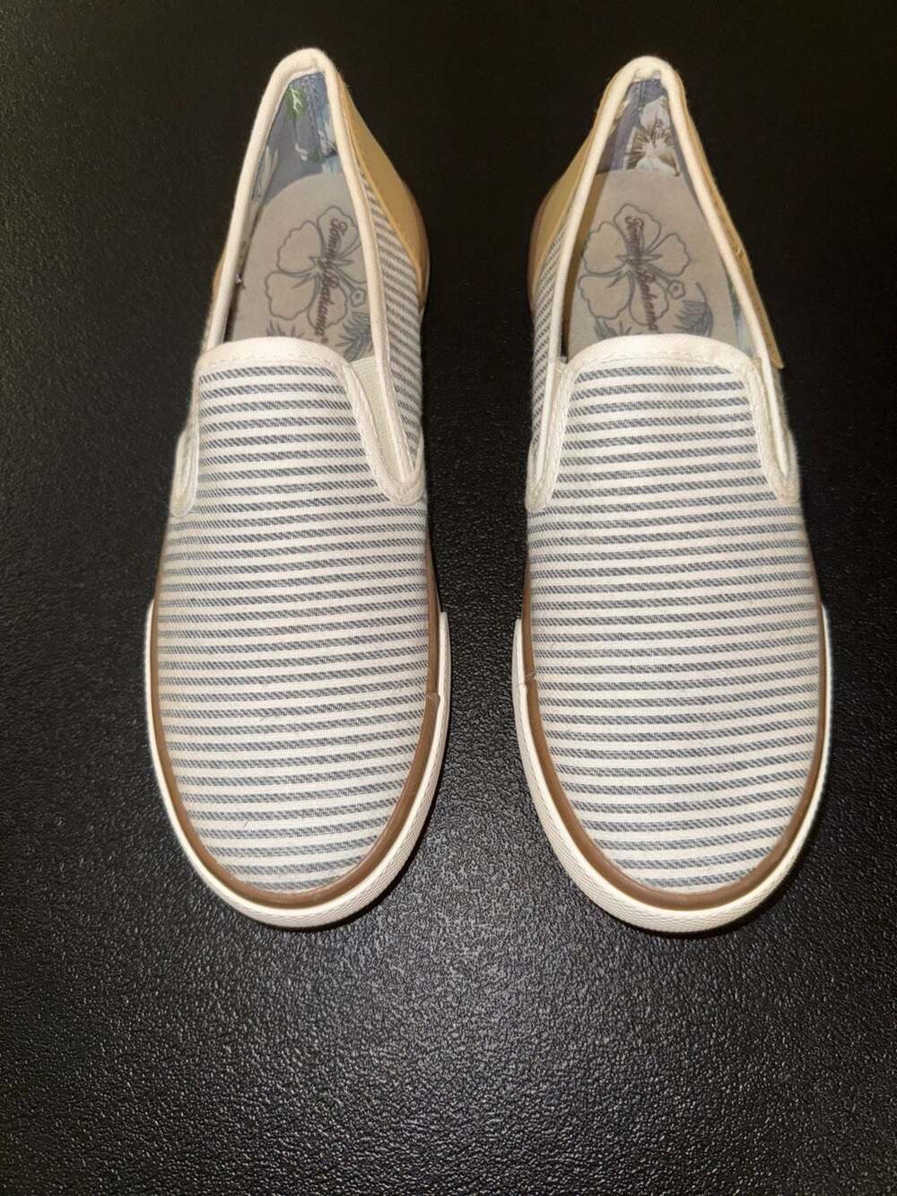 Tommy Bahama Women's Gray and White Striped Canvas Slip-On Casual Shoes Size 7.5